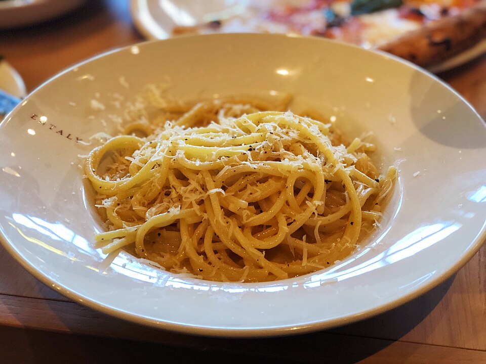Eataly pantry and gift baskets