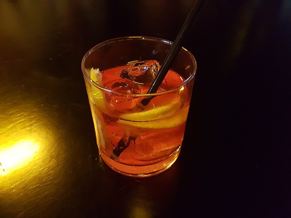 Negroni kit, gin, vermouth, bitter